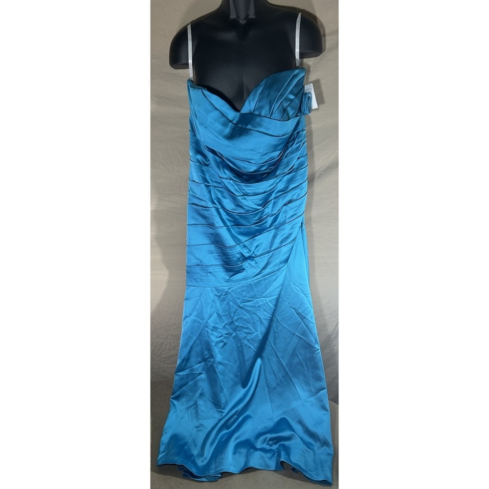 NWT David's Bridal F15586 Malibu Blue Strapless Ruched Formal Dress Size 20